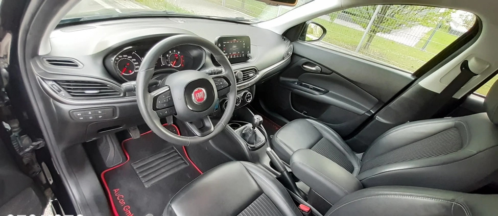 Fiat Tipo cena 49900 przebieg: 141000, rok produkcji 2017 z Wrocław małe 67